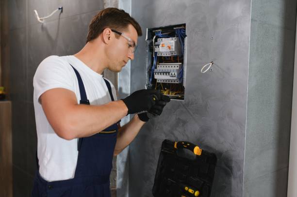  Milwaukee, WI Electrician Pros
